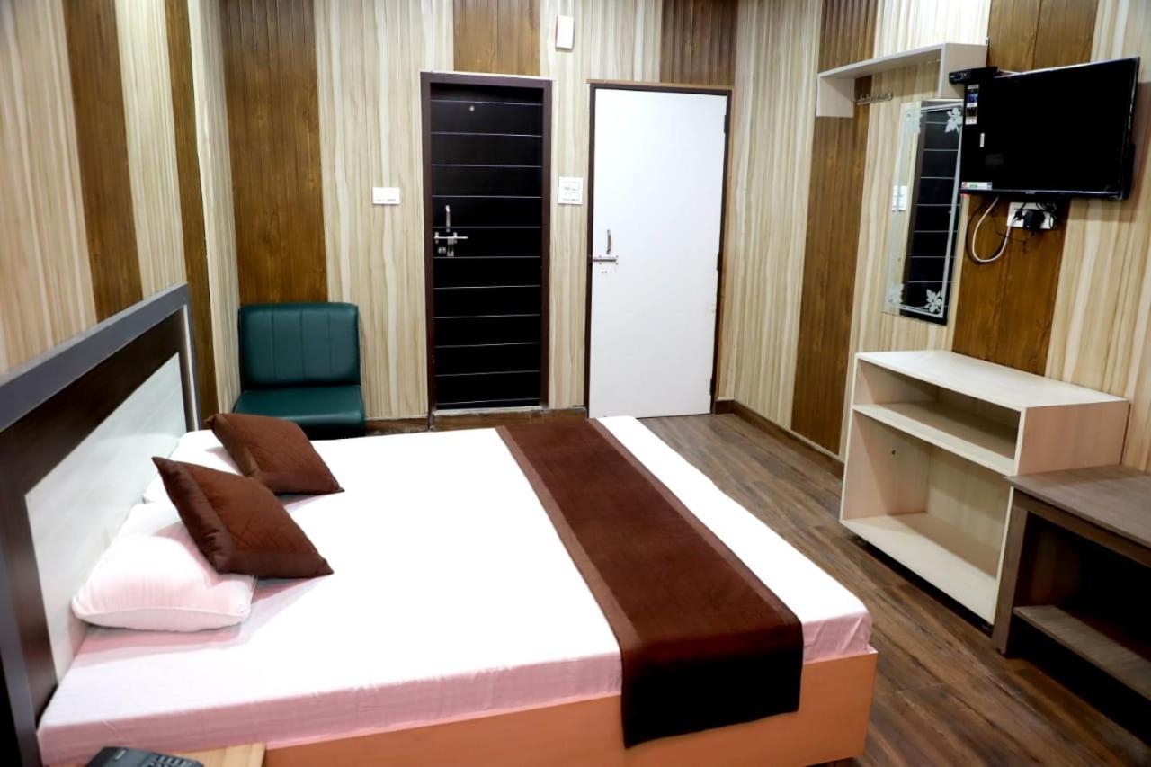 The Mountain View Hostel Risikés Kültér fotó