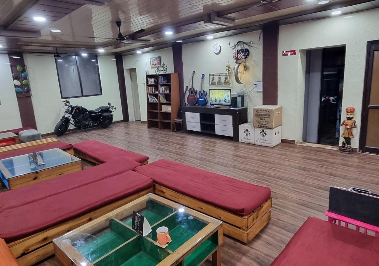 The Mountain View Hostel Risikés Kültér fotó