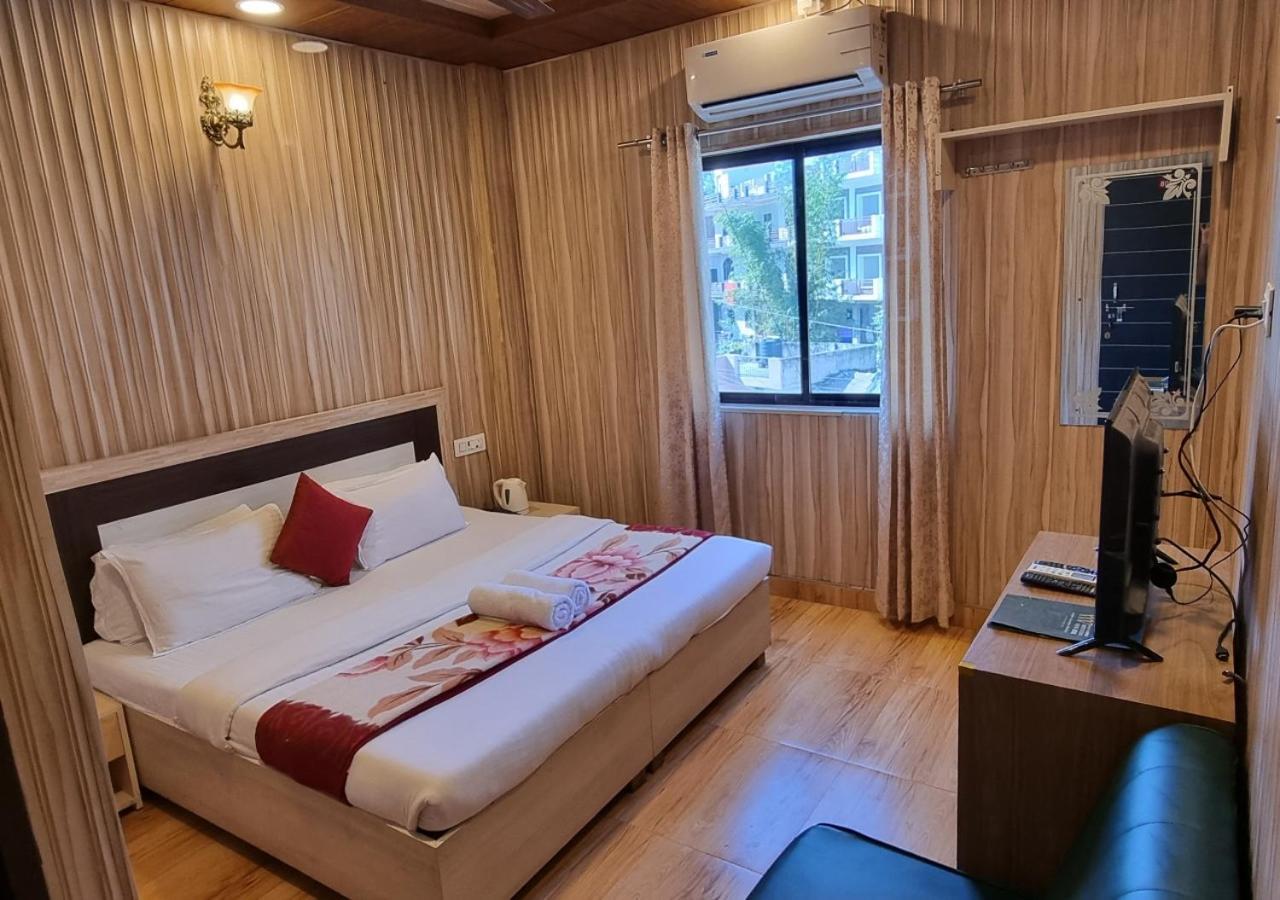 The Mountain View Hostel Risikés Kültér fotó