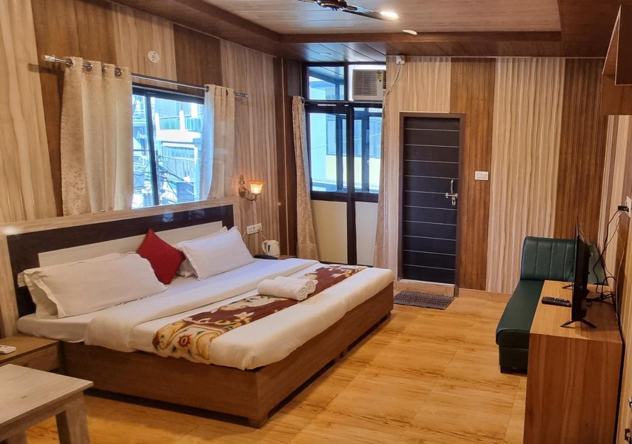 The Mountain View Hostel Risikés Kültér fotó