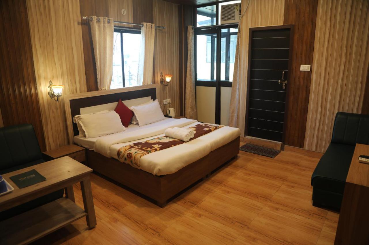 The Mountain View Hostel Risikés Kültér fotó